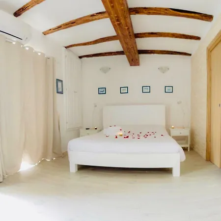 شقة Karalis Relais *
